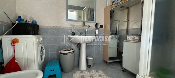 3-salle Appartement à Naples, Italy No. 268082 24