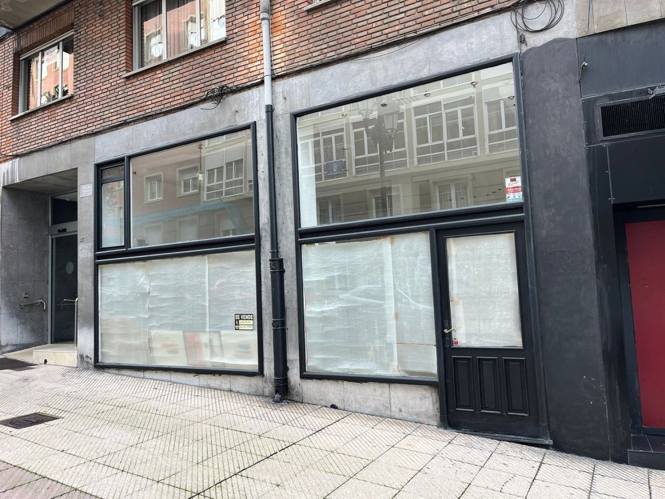 166m² Commercial property in Oviedo, Spain No. 192415