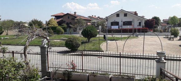 3 bedrooms Villa in Airasca, Italy No. 208807 8