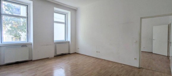 Квартира с 3 комнатами в Зиммеринг, Австрия № 156962 2