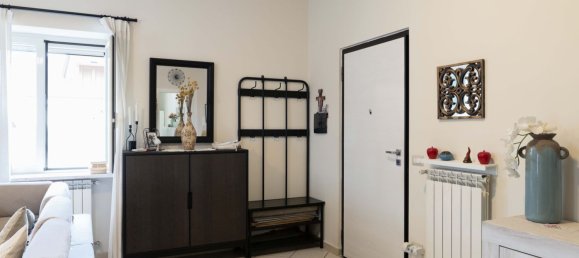 3 rooms Apartment in Acerra, Italy No. 96308 4