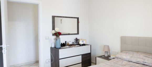 3 rooms Apartment in Acerra, Italy No. 96308 14