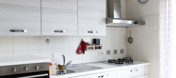 3 rooms Apartment in Acerra, Italy No. 96308 8