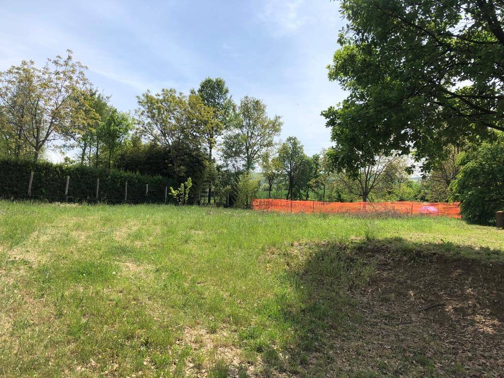 Terreno en Sassuolo, Italy 500 m² No. 78490