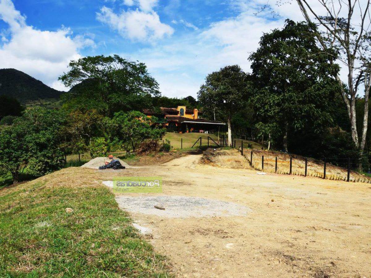  Land in Antioquia, Colombia No. 464