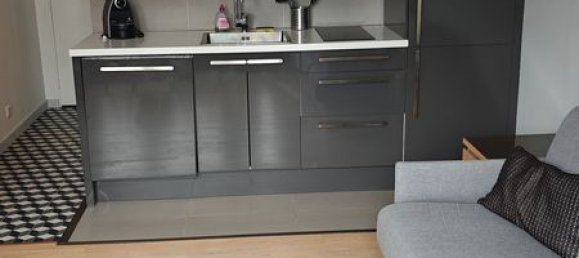 Studio in Boulogne-Billancourt, France No. 291218 2