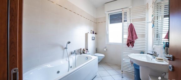 4 bedrooms House in Portomaggiore, Italy No. 343098 26