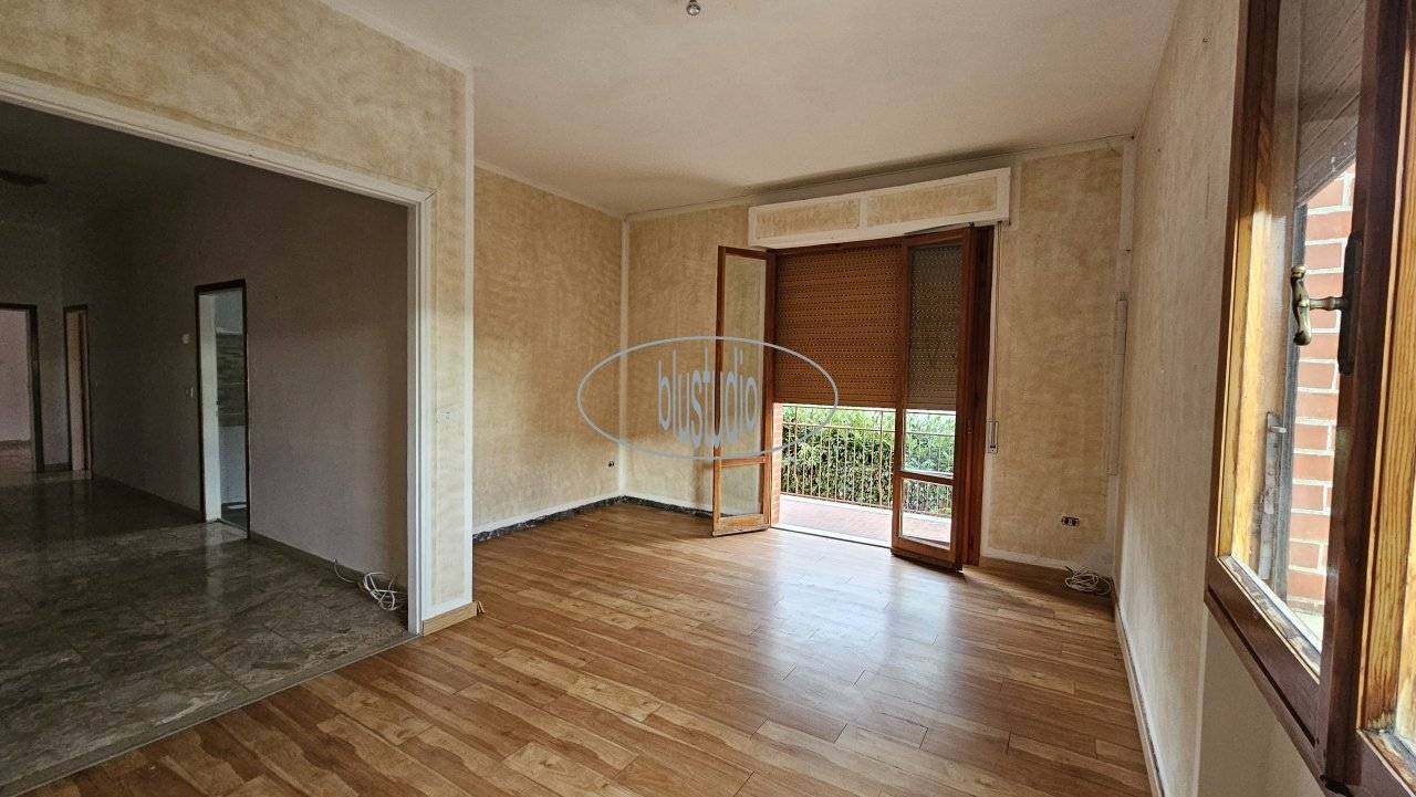 2 bedrooms Apartment in Castelfranco Piandiscò, Italy No. 266342