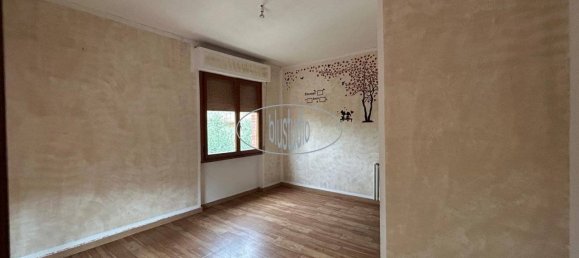 2 bedrooms Apartment in Castelfranco Piandiscò, Italy No. 266342 3