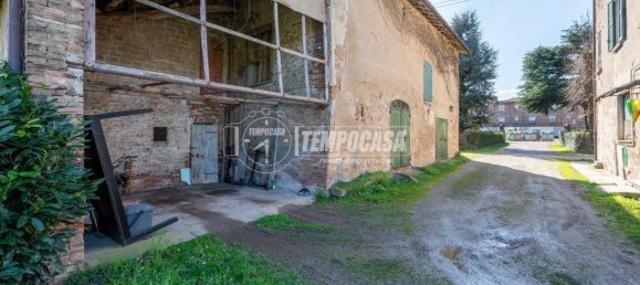 Дом с 6 спальнями в Кавриаго, Италия № 10858 14