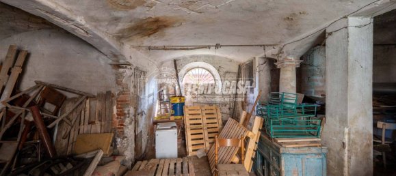 Дом с 6 спальнями в Кавриаго, Италия № 10858 40