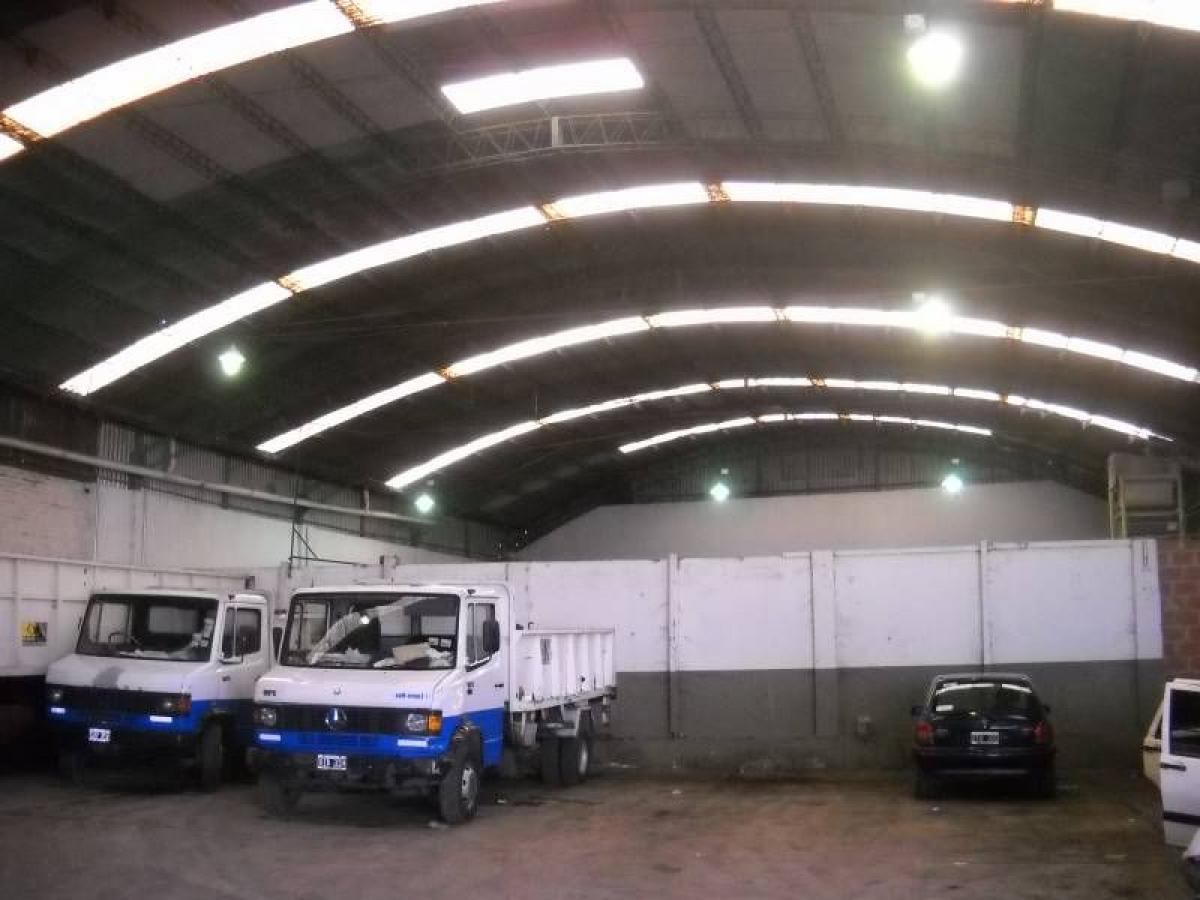 2414m² Commercial property in Lanus, Argentina No. 26749