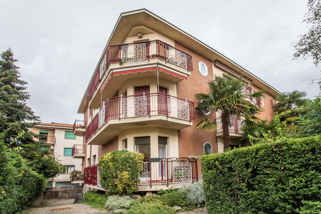 Квартира с 3 комнатами в Кузано Миланино, Италия № 65631