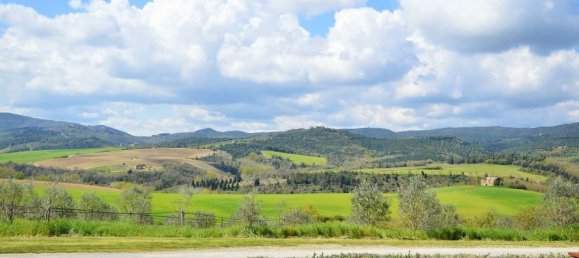 670m² Commercial property in Marsciano, Italy No. 315422 25