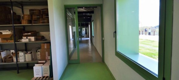 670m² Commercial property in Marsciano, Italy No. 315422 14