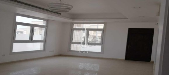 4 bedrooms Villa in Mohamed Bin Zayed City, UAE No. 35670 3