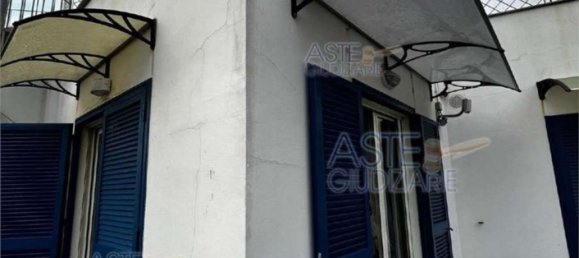 6 rooms Apartment in Giugliano in Campania, Italy No. 224687 15