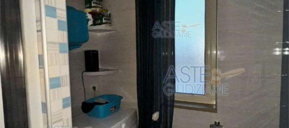 6 rooms Apartment in Giugliano in Campania, Italy No. 224687 5