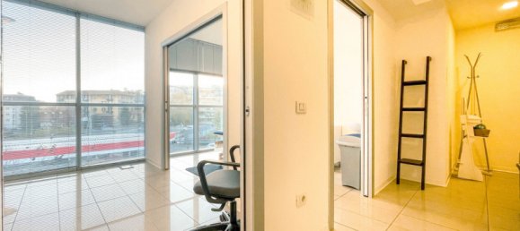 2-Zimmer Gewerbliche Immobilie in Varese, Italy, Nr. 211747 11