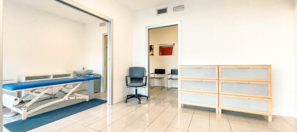 2-Zimmer Gewerbliche Immobilie in Varese, Italy, Nr. 211747 7