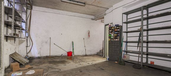 2 rooms Commercial property in Rome, Italy No. 147198 12