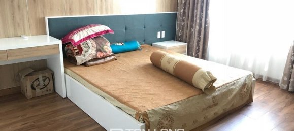 4 bedrooms Villa in Long Bien, Vietnam No. 1373 6