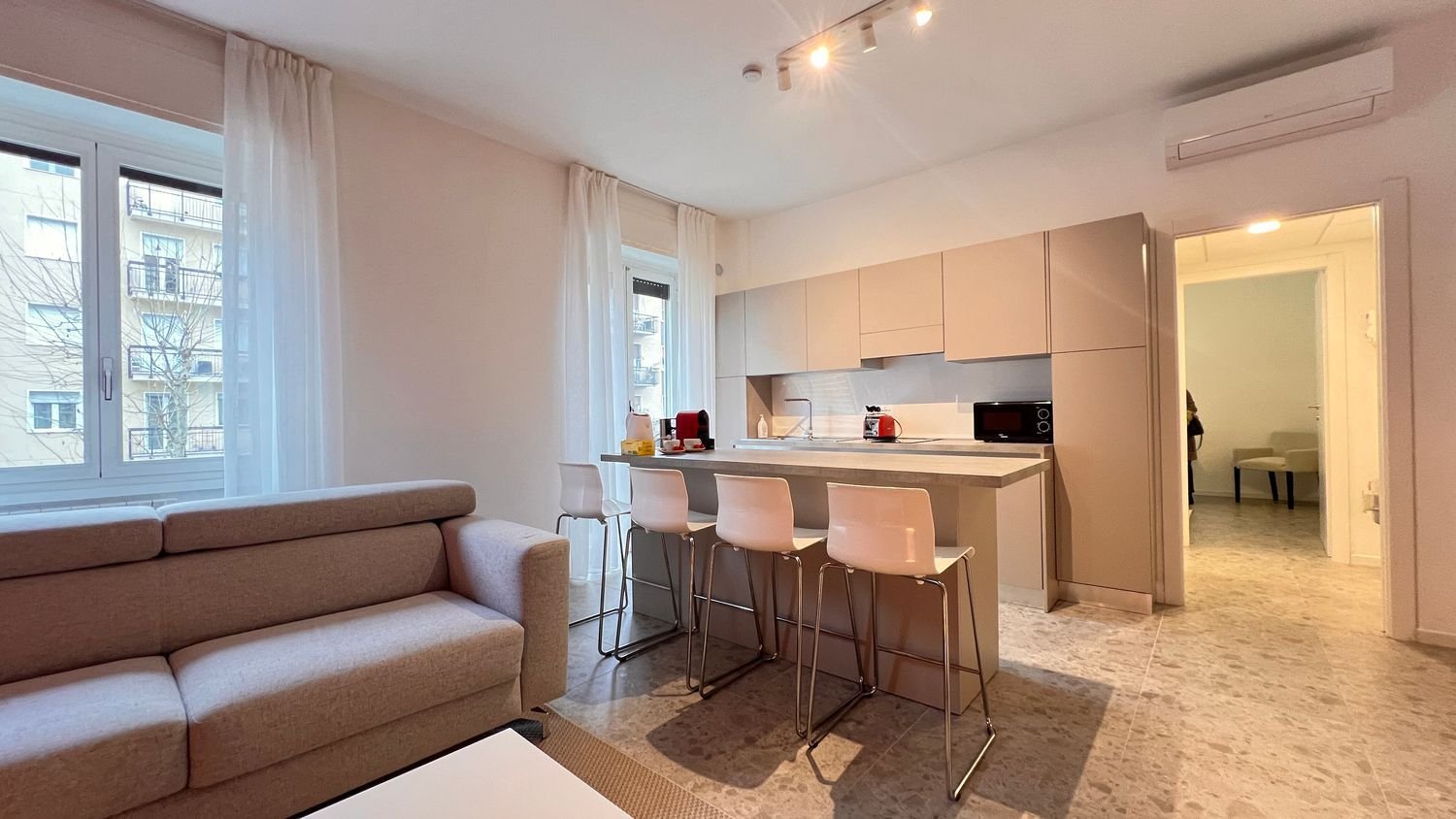 2 rooms Apartment in Milan, Italy No. 244325