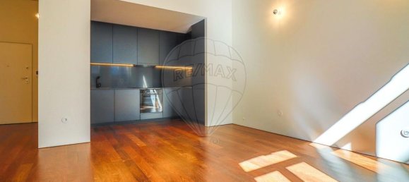 1 غرف نوم منزل ذو طابقين في Porto, Portugal رقم 42298 3