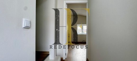 3 bedrooms House in Oliveira de Azemeis, Portugal No. 35701 8