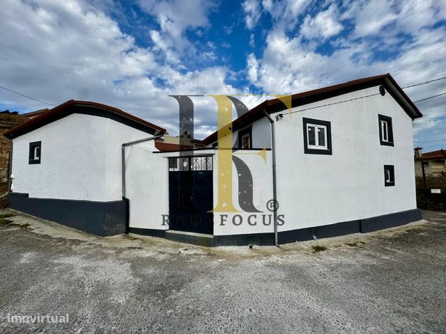 3 bedrooms House in Oliveira de Azemeis, Portugal No. 35701