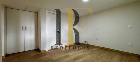 3 bedrooms House in Oliveira de Azemeis, Portugal No. 35701 16