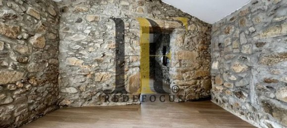 3 bedrooms House in Oliveira de Azemeis, Portugal No. 35701 2