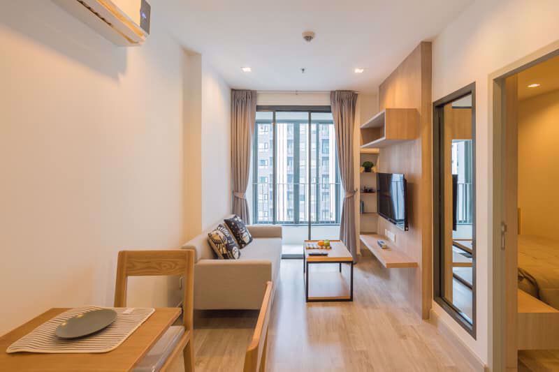 1 bedroom Condo in Huai Khwang, Thailand No. 10040
