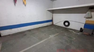 18m² Garage in Salt, Spain No. 218001