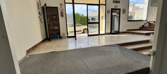 329 rooms Commercial property in Custonaci, Italy No. 300607 7