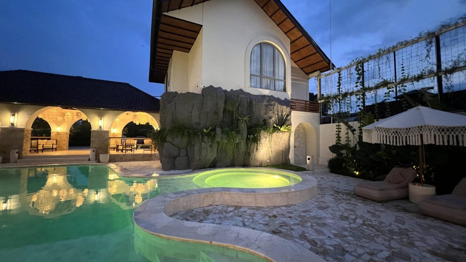 2 chambres villa à vendre à Denpasar, Bali, Indonesia № 57860