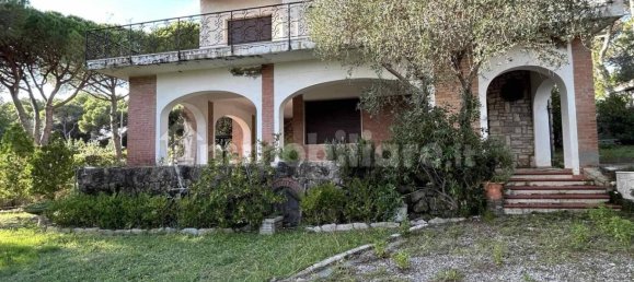 4 bedrooms Villa in Rosignano Marittimo, Italy No. 82127 12