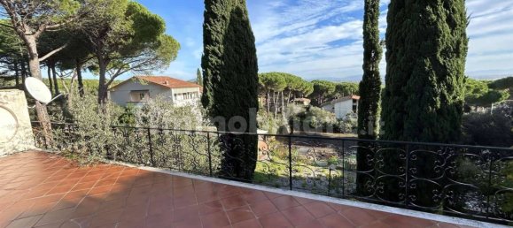 4 bedrooms Villa in Rosignano Marittimo, Italy No. 82127 14