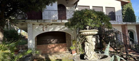 4 bedrooms Villa in Rosignano Marittimo, Italy No. 82127 7