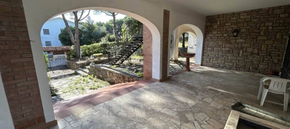 4 bedrooms Villa in Rosignano Marittimo, Italy No. 82127 13