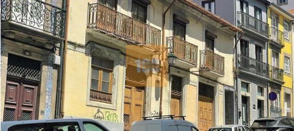 9 bedrooms Building in Porto, Portugal No. 109964 16