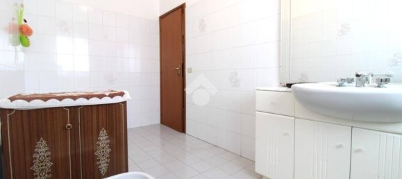 Дом с 3 спальнями в Котиньола, Италия № 330556 15