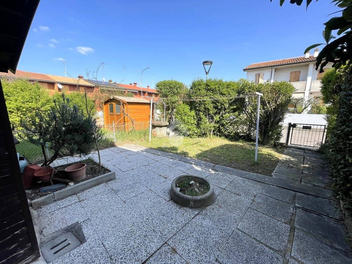 Дом с 3 спальнями в Котиньола, Италия № 330556