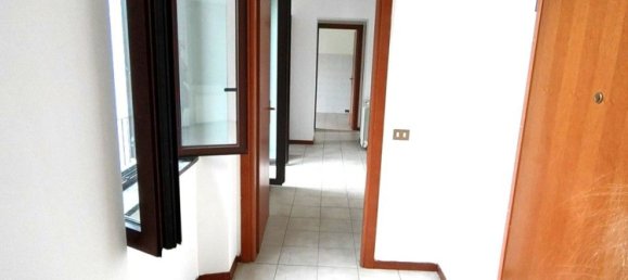3 bedrooms Apartment in Borgo Ticino, Italy No. 316771 5