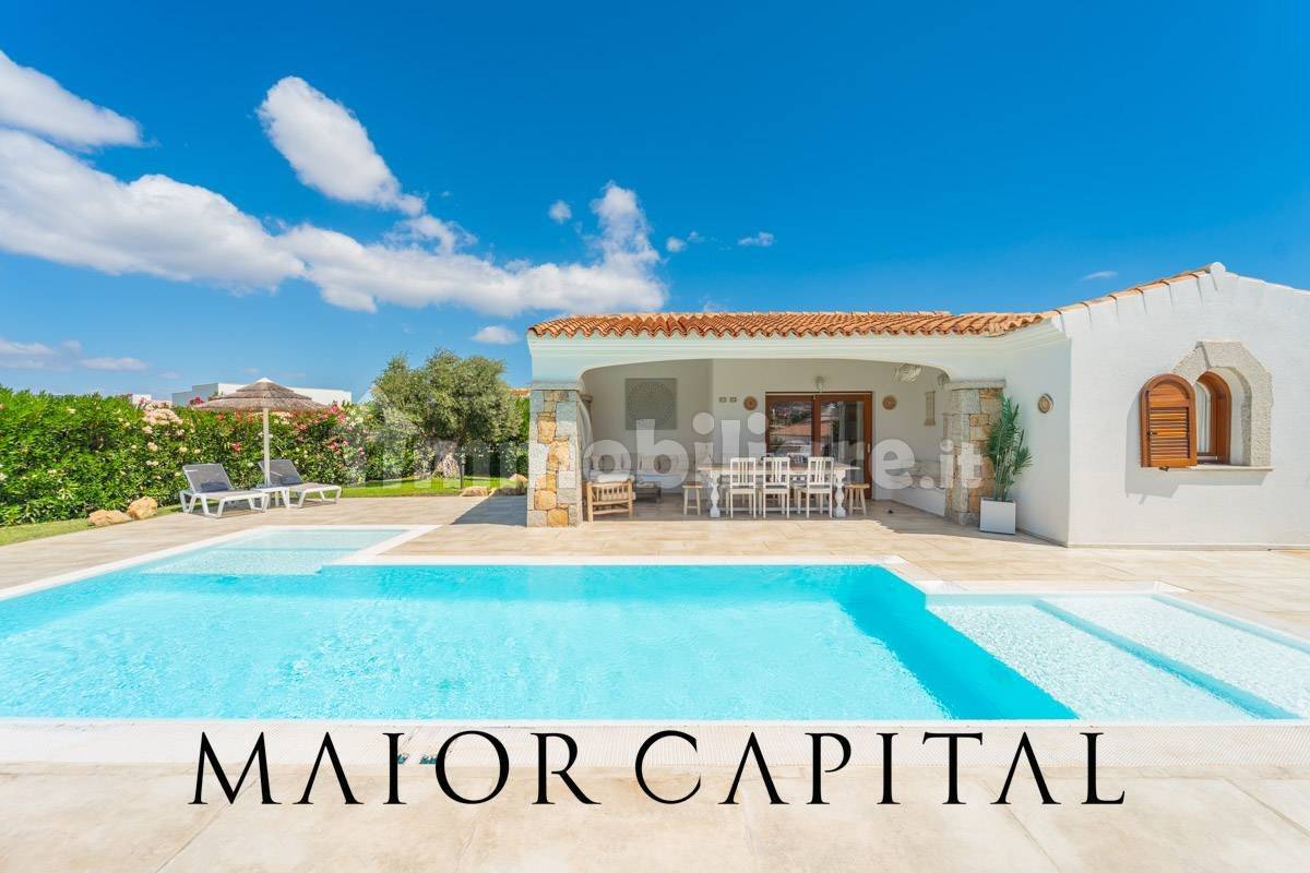 3 Schlafzimmer Villa in Budoni, Italy, Nr. 259225