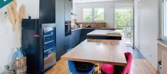 Casa de 3 dormitorios en Talange, France No. 242213 2