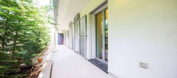 3 rooms Apartment in Genoa, Italy No. 83155 34