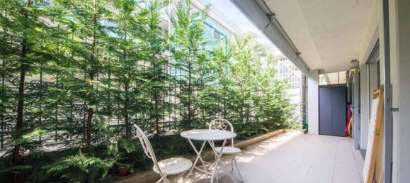 3 rooms Apartment in Genoa, Italy No. 83155 39