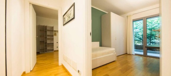3 rooms Apartment in Genoa, Italy No. 83155 16