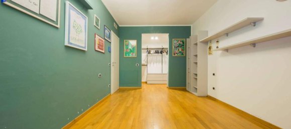 3 rooms Apartment in Genoa, Italy No. 83155 28